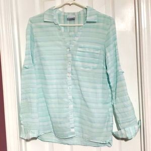 Columbia light, cotton plaid ladies shirt size Medium. Beautiful.